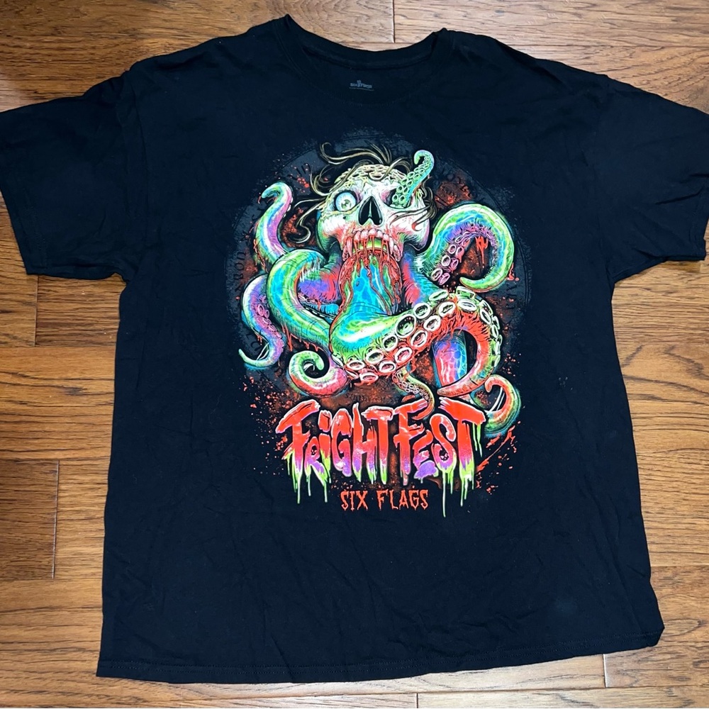 Six Flags Fright fest tshirt size XL UNISEX- Black Octopus